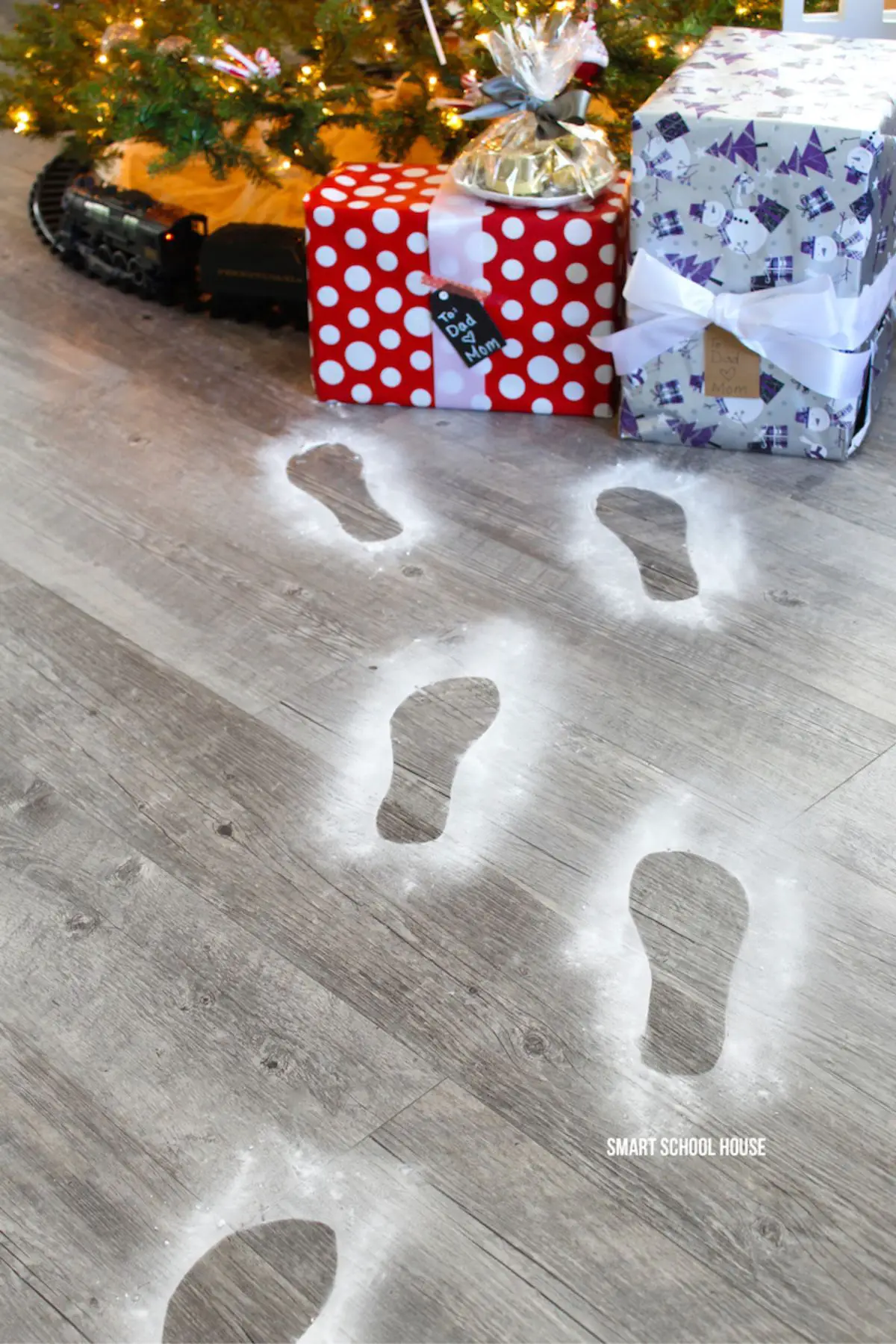 how to make santa footprints